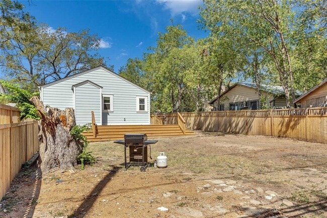 Building Photo - 4813 Avenue H