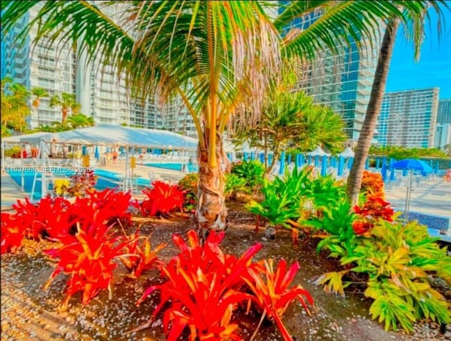 Building Photo - 2030 S Ocean Dr