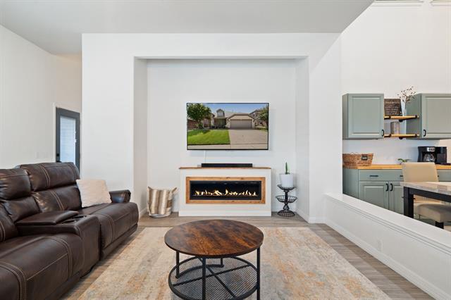 Building Photo - 772 Red Elm Ln