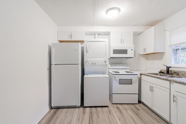Building Photo - 1314 Boone St