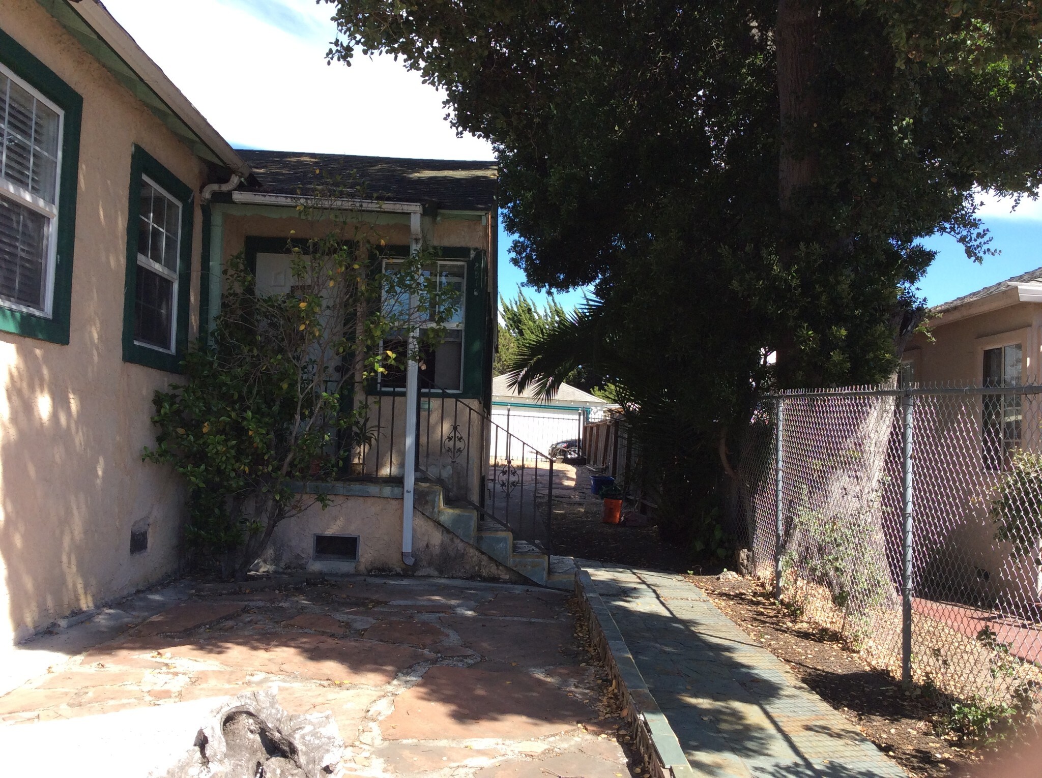 Building Photo - 2918 21st Ave