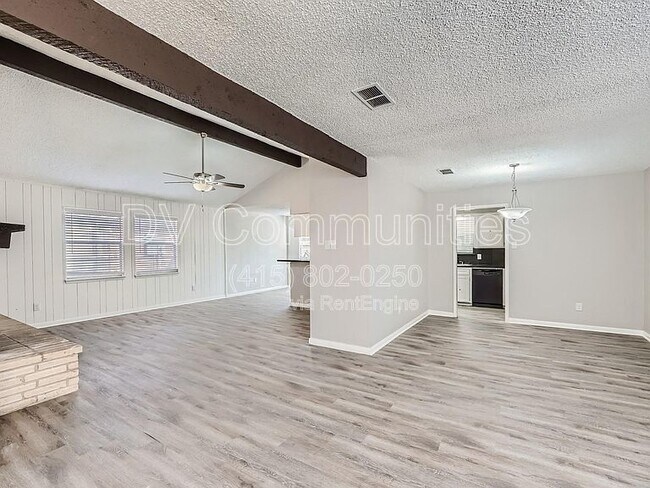Building Photo - 16310 Cavendish Dr