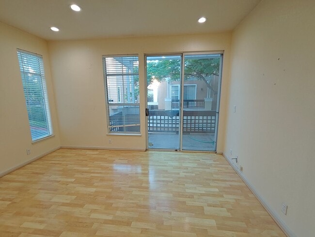 Building Photo - 3 Bedroom for Rent in River Oaks! $4,975