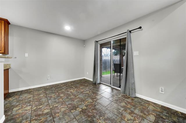 Building Photo - 324 S Mesa Verde Way