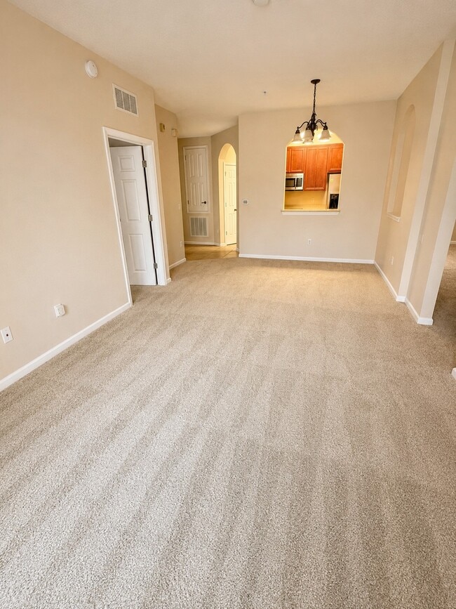 Building Photo - 3338 Robert Trent Jones Dr
