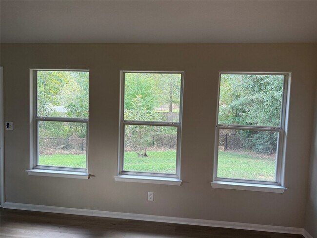 Building Photo - 10890 Royal Adrian Dr