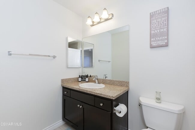 Building Photo - 327 Newbury Vista Ln