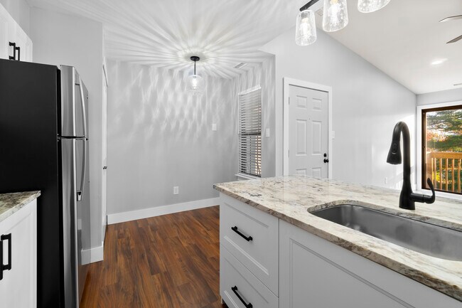 Building Photo - 118 Ashton Ct