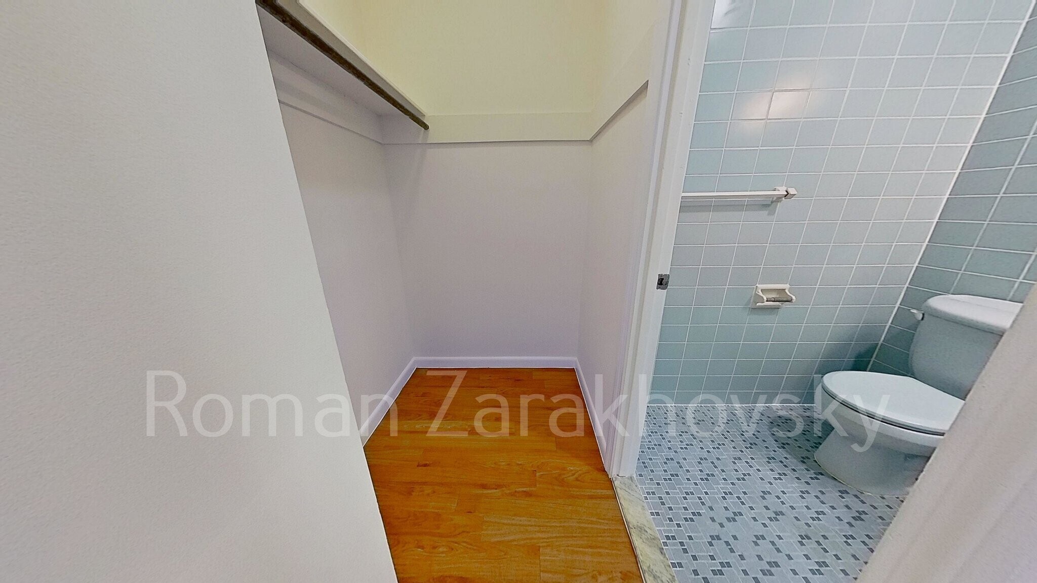 Building Photo - 2018 Commonwealth Ave