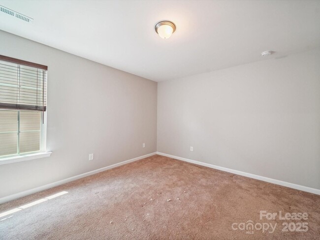 Building Photo - 10327 Rutledge Ridge Dr NW
