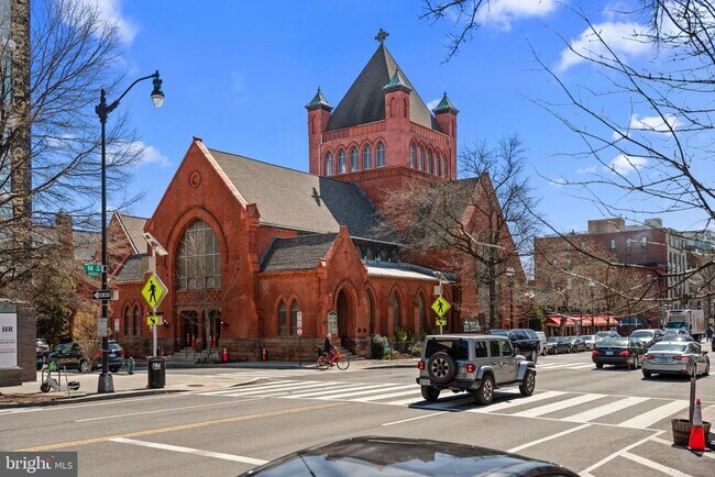Building Photo - 1439 Chapin St NW