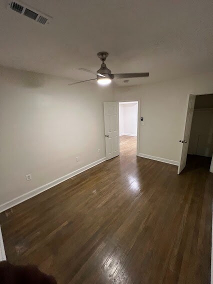 Building Photo - 1213 Raum St NE