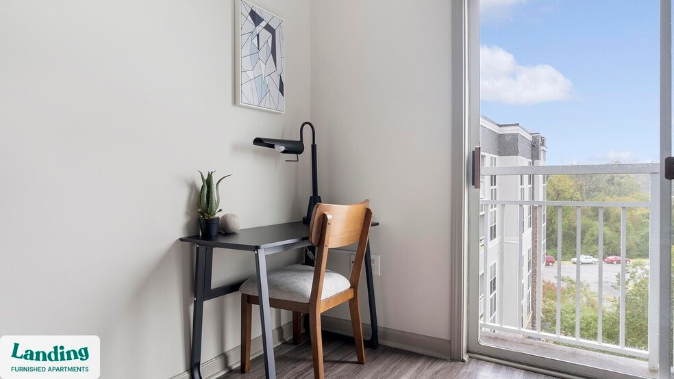 Building Photo - 900 E Six Forks Rd