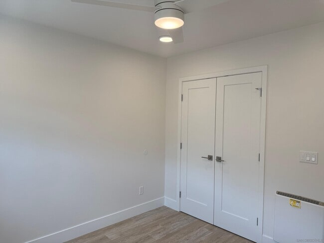 Building Photo - 6051 La Jolla Hermosa Ave