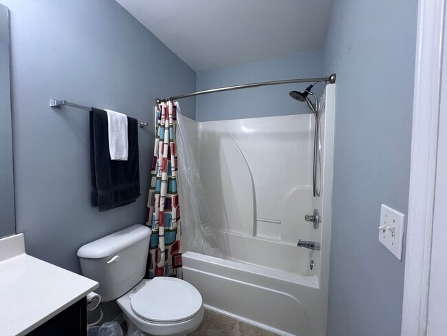 Building Photo - 2 bedroom 2.5 bath Townhome in Godley Park