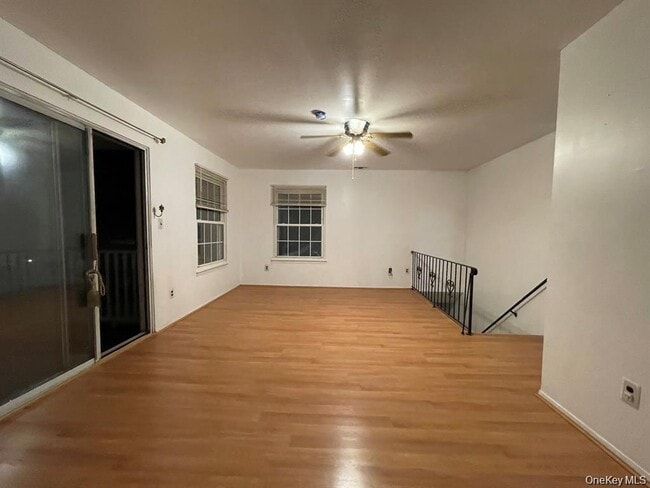 Building Photo - 9 Fairview Cir