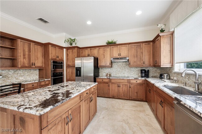 Building Photo - 3019 Lancaster Dr
