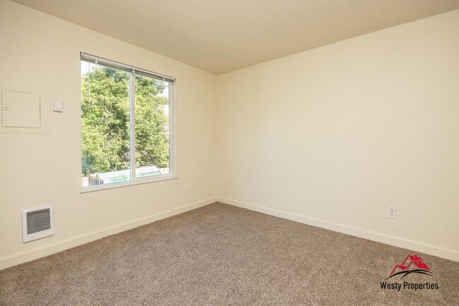 Building Photo - 5147 NE Killingsworth Street