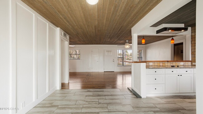 Building Photo - 1217 Buena Vista Blvd