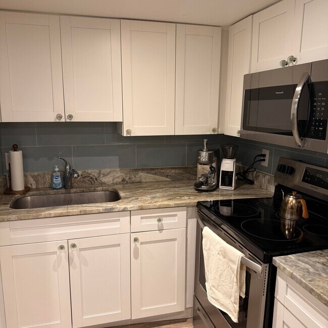 Building Photo - 4500 N Flagler Dr