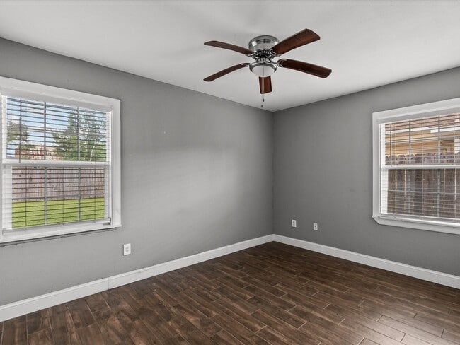 Building Photo - 2512 Jackson