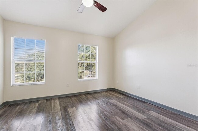 Building Photo - 6215 S Chickasaw Trail