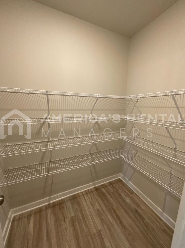 Building Photo - Home for Rent in Weaver AL! Available to View Now!!!