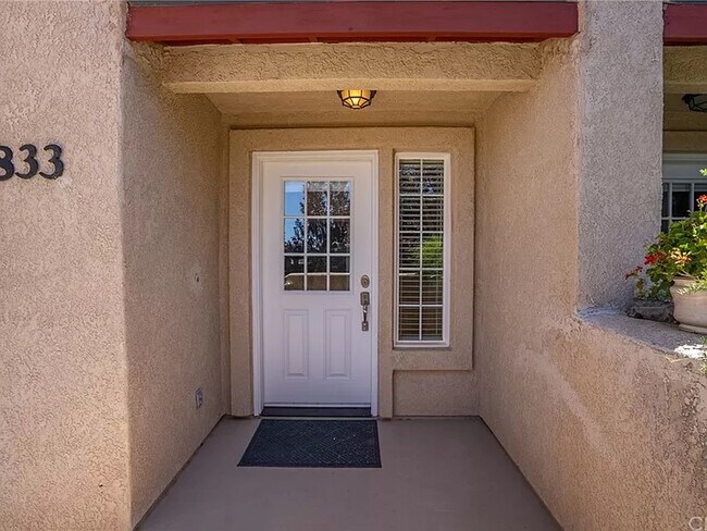 Front Door - 833 Marlbank Pl