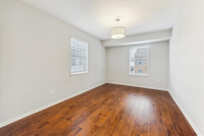 Building Photo - 1107 Country Pl Dr