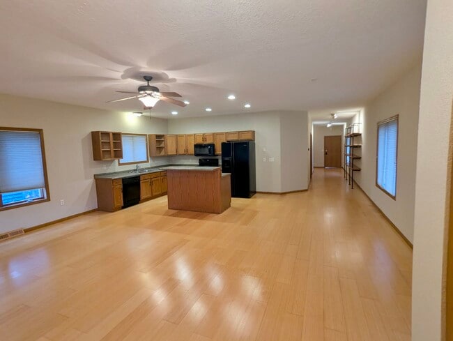 Building Photo - 2138 N Buffum St