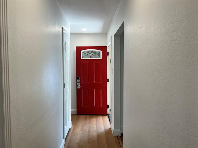 Building Photo - 2406 Ridgecrest Dr