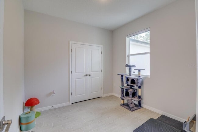 Building Photo - 7439 SW 130th Ln