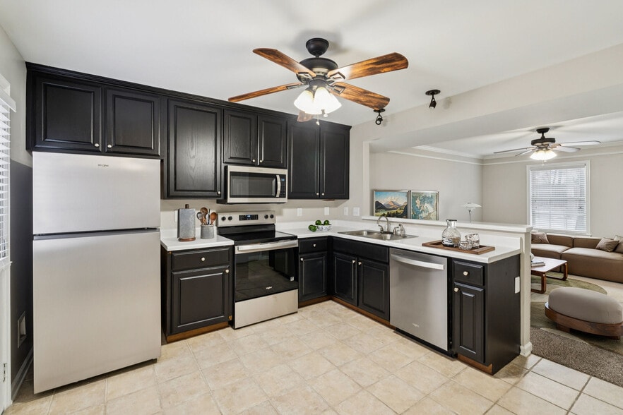 Building Photo - Davenport Condominiums