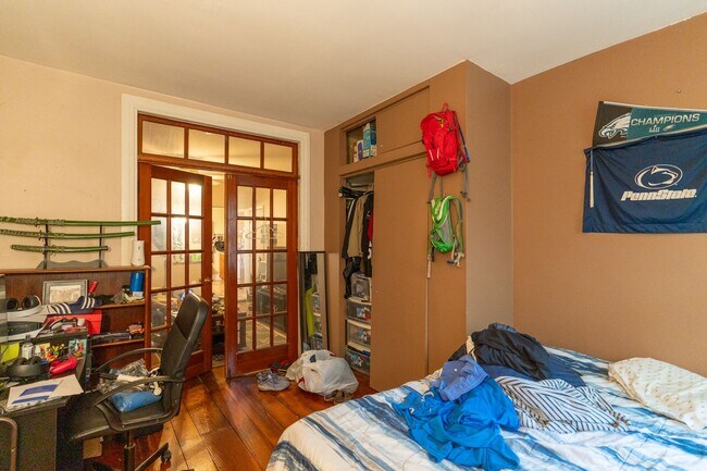 Building Photo - Pennsport 1st fl one bedroom