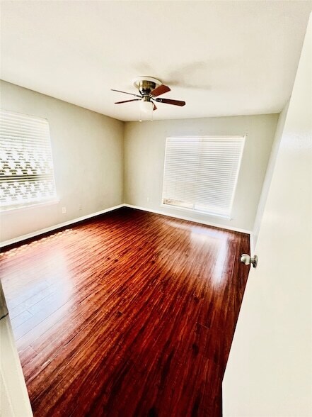 Building Photo - 10202 Forum Park Dr