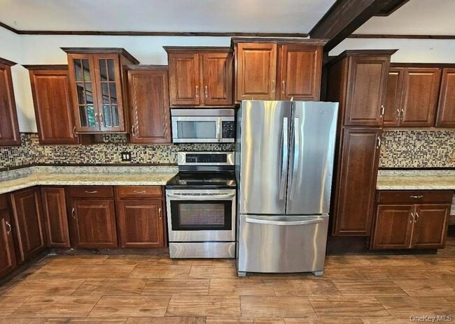 Building Photo - 143 N Summit Ave