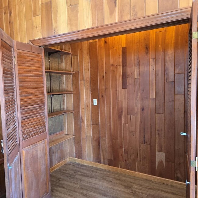 Building Photo - 29093 Arlington Rd