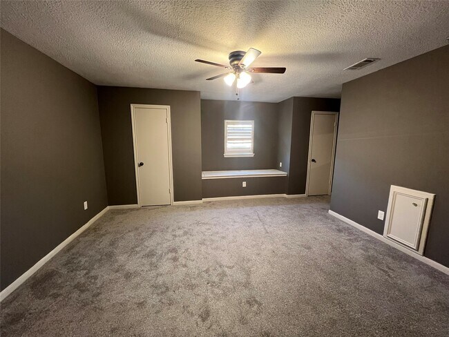 Building Photo - 6700 Richardson Rd