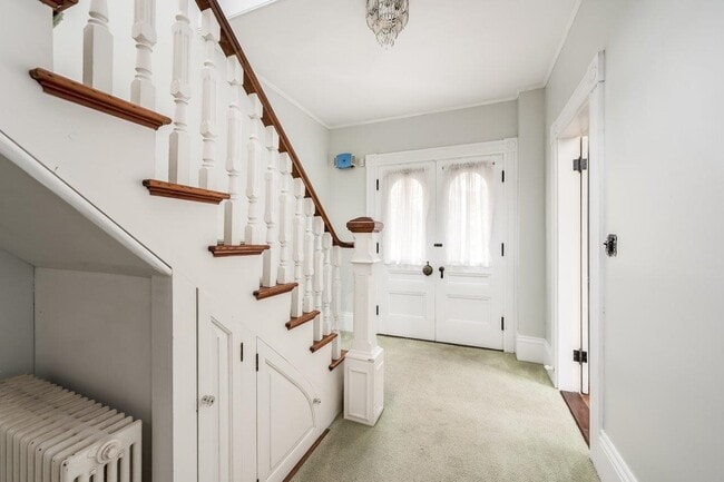 Building Photo - 110 Exeter Rd