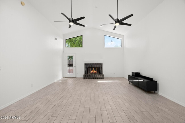 Building Photo - 8479 N 84th Pl