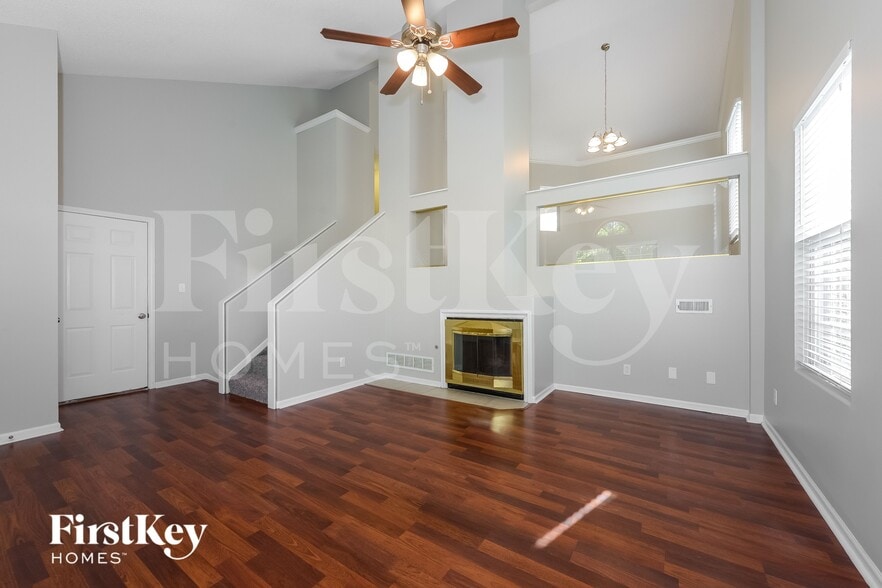 Building Photo - 609 Rosehill Dr