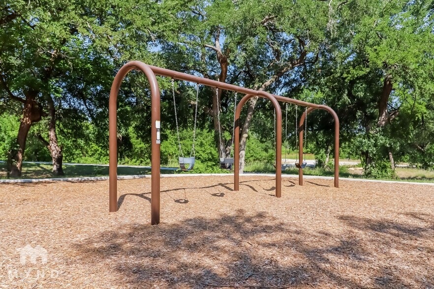 Building Photo - 12325 Treeline Dr