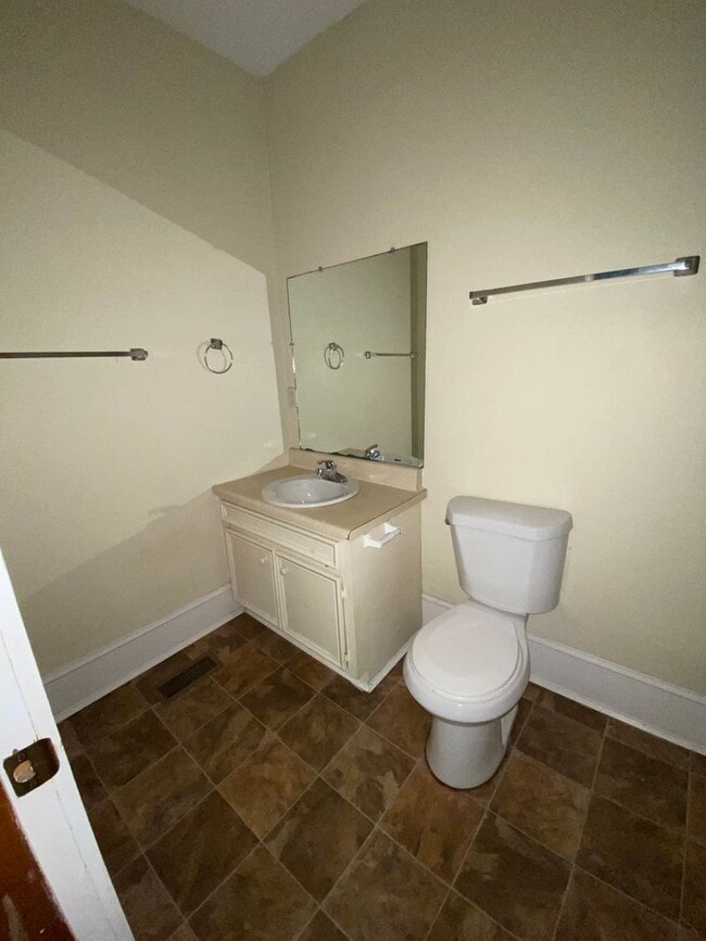 Building Photo - Historic Ranch Home