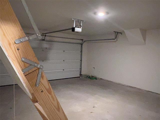 Building Photo - 3086 Chillingham Dr
