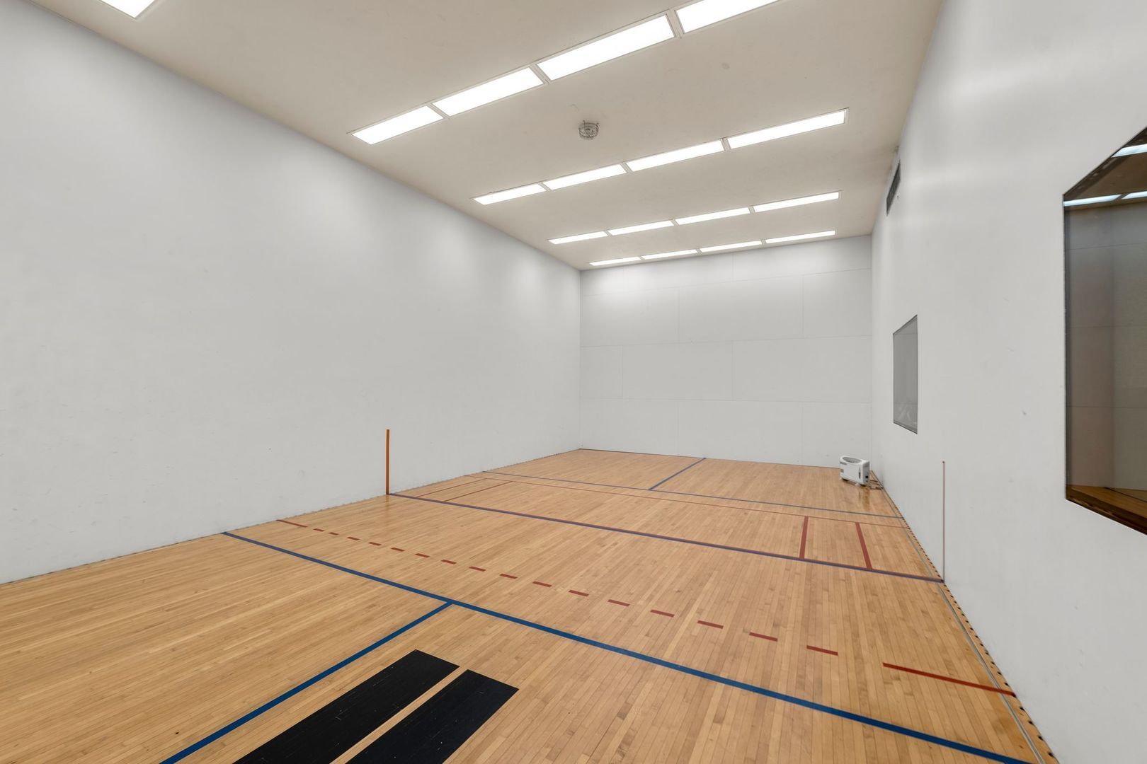 Building Photo - 400 E Randolph St