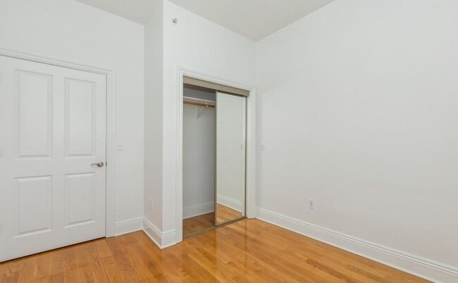 Building Photo - 809-815 22nd St