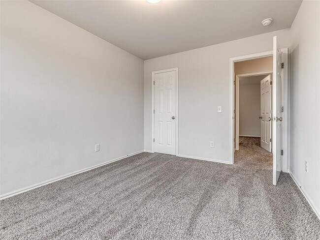 Building Photo - 1125 S Appaloosa Ln