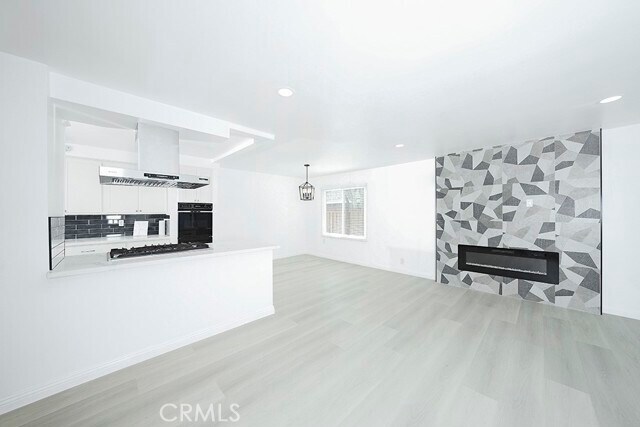 Building Photo - 2149 Victoria Dr