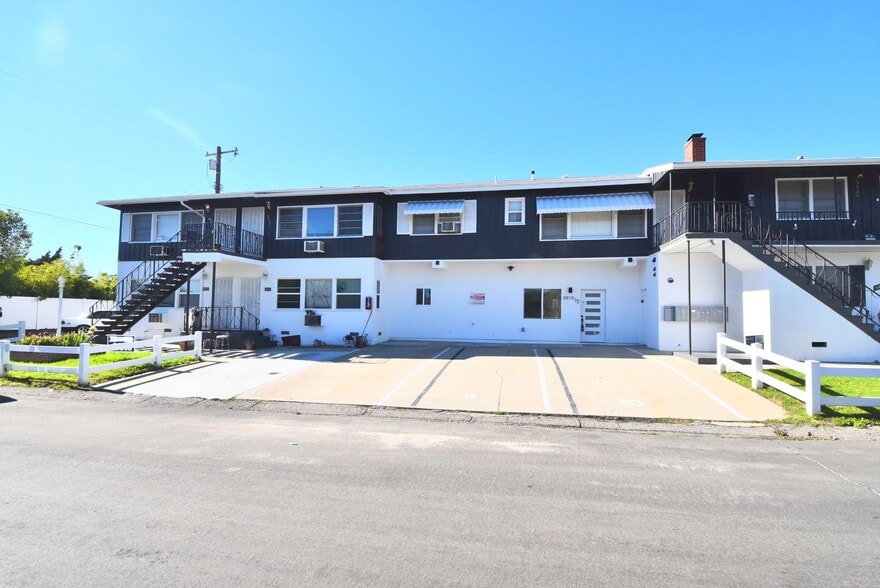 Primary Photo - 5915 Fair Ave