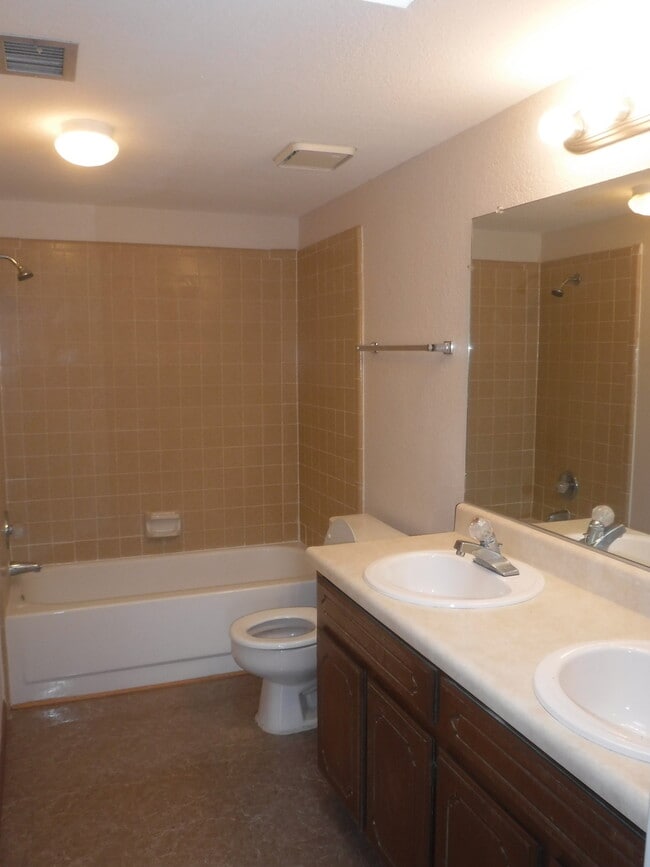 Building Photo - 4319 Avenida Cochise